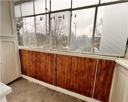 Apartament 4 camere, zona Vest, Ploiesti