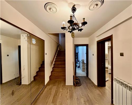 Vila D+P, 6 camere, Bulevard, Ploiesti