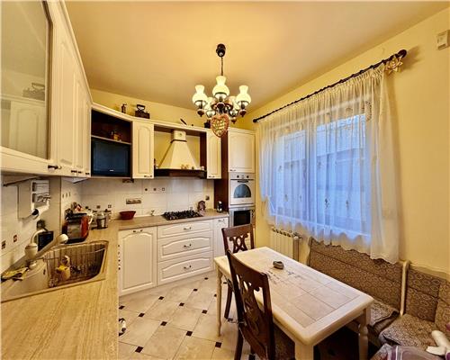 Vila D+P, 6 camere, Bulevard, Ploiesti