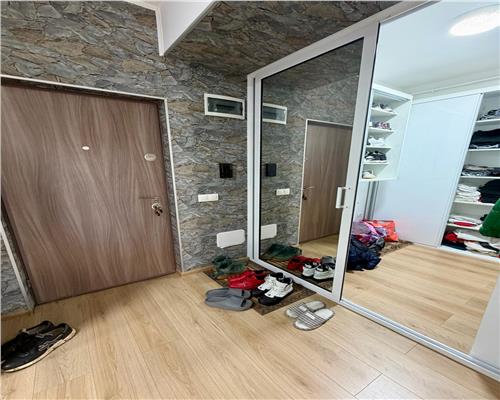 Apartament 2 camere, mobilat si utilat, in Ploiesti, zona 9 Mai.