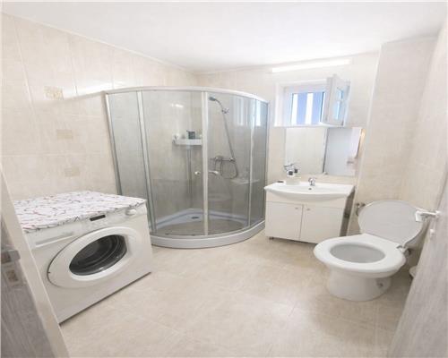 Inchiriere apartament 2 camere, parcare proprie, Ultracentral, Ploiest