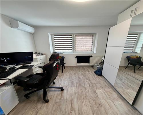 Apartament 3 camere, renovat, in Ploiesti, zona Republicii.