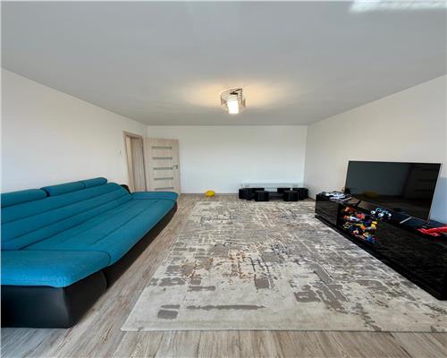 Apartament 3 camere, renovat, in Ploiesti, zona Republicii.