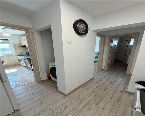 Apartament 3 camere, renovat, in Ploiesti, zona Republicii.