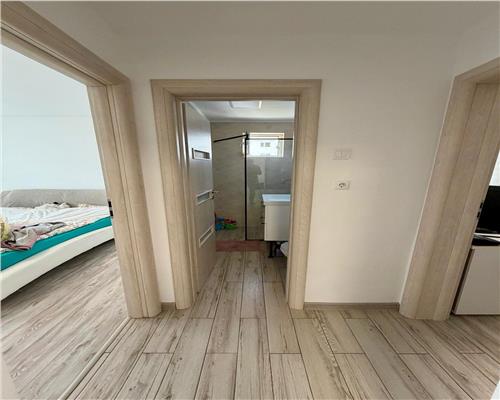 Apartament 3 camere, renovat, in Ploiesti, zona Republicii.