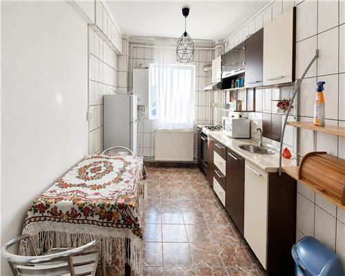 Apartament 3 camere, renovat, zona Cantacuzino, Ploiesti