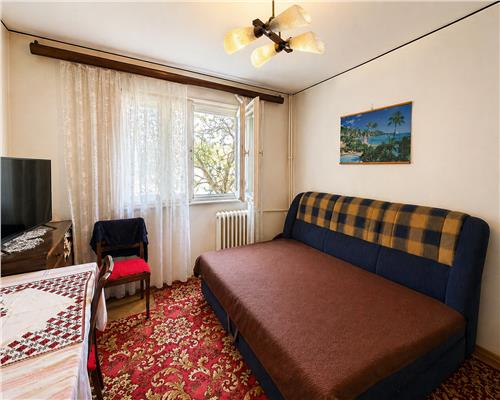 Apartament 2 camere, semidecomandat, zona Sud Value Center, Ploiesti