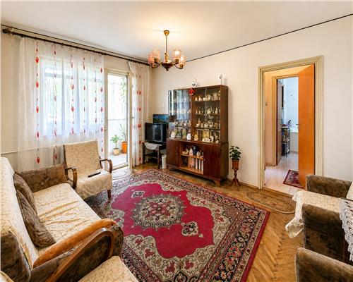 Apartament 2 camere, semidecomandat, zona Sud Value Center, Ploiesti