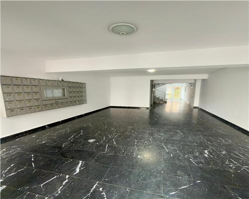 Apartament 4 camere de lux, loc de parcare , Ploiesti , zona 9mai