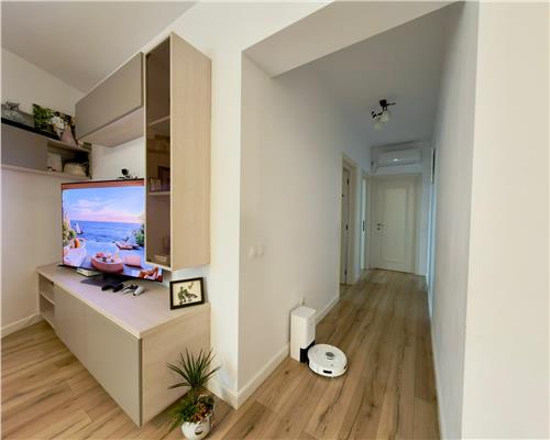 Apartament 4 camere de lux, loc de parcare , Ploiesti , zona 9mai