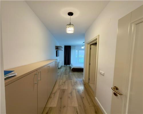 Apartament 4 camere de lux, loc de parcare , Ploiesti , zona 9mai