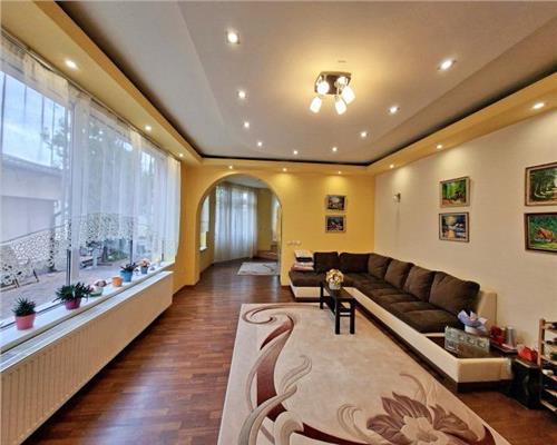 Casa 6 camere ,  garaj , Ploiesti , Zona Afi Palace
