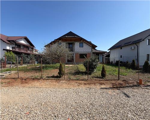 Casa P+M la rosu, in Paulestii Noi.
