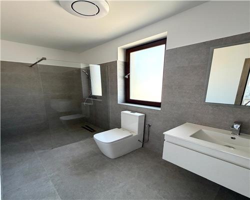 Casa 3 camere, prima inchiriere, in Ploiesti, zona Albert.