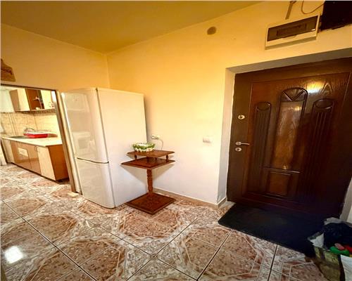 Apartament 2 camere, mobilat, in Ploiesti, zona Nord.