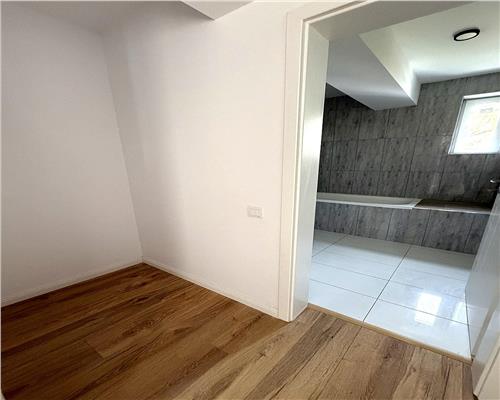 Penthouse 2 camere, parcare proprie, Ploiesti, zona Cantacuzino.