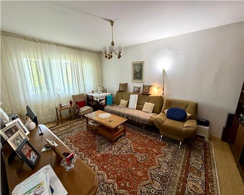 Apartament 3 camere, decomandat, in Ploiesti, Malu Rosu.