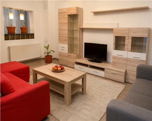 Inchiriere apartament 4 camere, Ploiesti, zona Cantacuzino