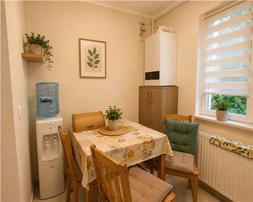 Inchiriere apartament 4 camere, modern,decomandat, zona Nord, Ploiesti