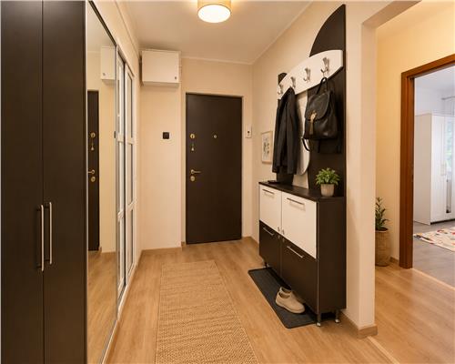 Inchiriere apartament 4 camere, modern,decomandat, zona Nord, Ploiesti