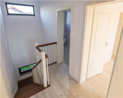 Casa 5 camere, constructie noua, in Strejnicu