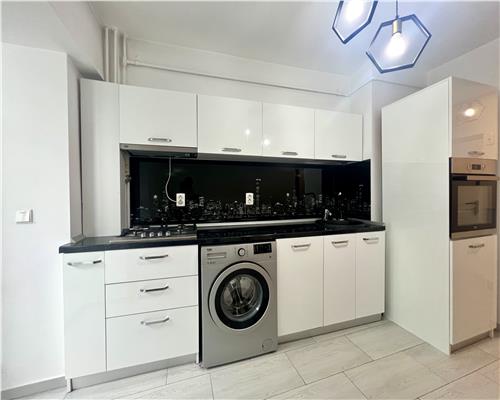 Apartament 2 camere, renovat, ultracentral, Ploiesti