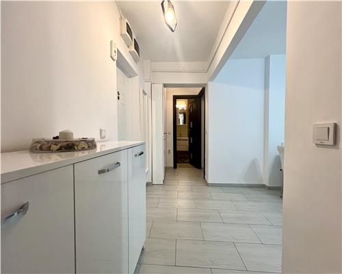 Apartament 2 camere, renovat, ultracentral, Ploiesti