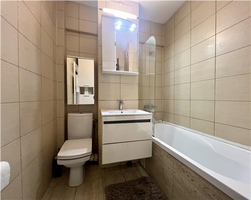 Apartament 2 camere, renovat, ultracentral, Ploiesti