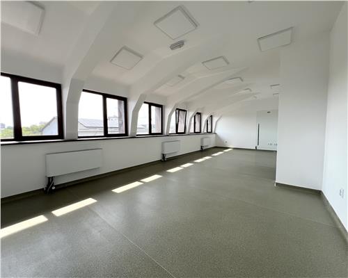 Spatii birouri de la 20 mp pana la 166 mp, zona centrala, Ploiesti