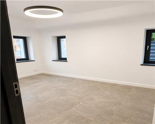 Casa 5 camere, constructie noua, ultracentrala, in Ploiesti