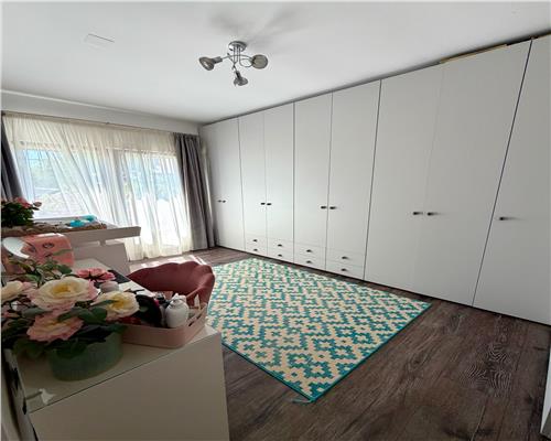 Casa 4 camere, 4 bai, mobilata si utilata, Ploiesti, zona Albert.