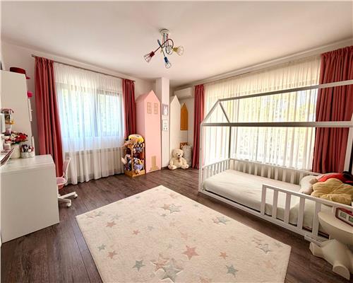 Casa 4 camere, 4 bai, mobilata si utilata, Ploiesti, zona Albert.