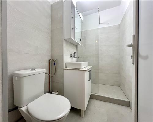 Apartament 2 camere, renovat, prima inchiriere, Afi Palace, Ploiesti