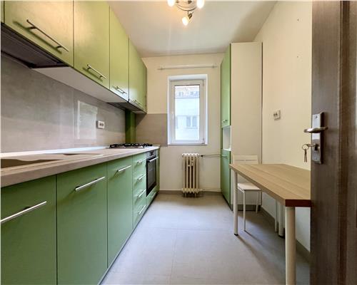 Apartament 2 camere, renovat, prima inchiriere, Afi Palace, Ploiesti
