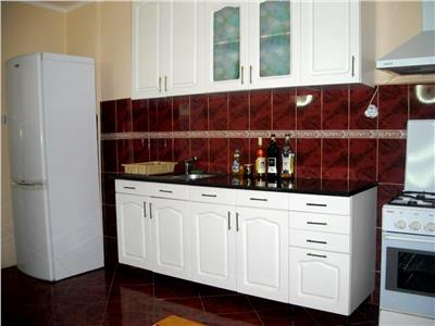 Inchiriere apartament 2 camere, Ploiesti, zona Cantacuzino