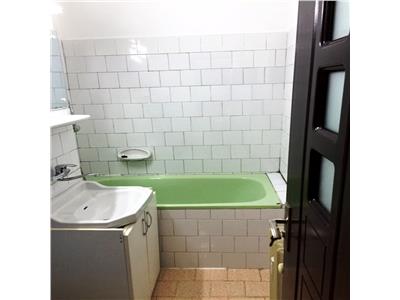 Inchiriere apartament 2 camere, Ploiesti, zona Malu Rosu