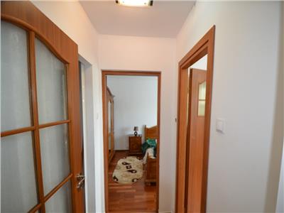 Inchiriere apartament 3 camere, in Ploiesti, zona nord