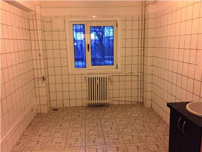 Inchiriere apartament birouri, Ploiesti, zona Piata Mihai Viteazu
