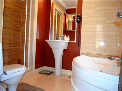 Inchiriere vila de lux, P+1+M, 2 camere, zona centrala, Ploiesti