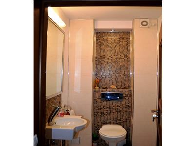Inchiriere vila de lux, P+1+M, 2 camere, zona centrala, Ploiesti