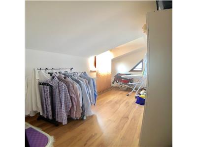 Vila moderna, 4 camere, P+1E, curte superba, langa parc Bucov