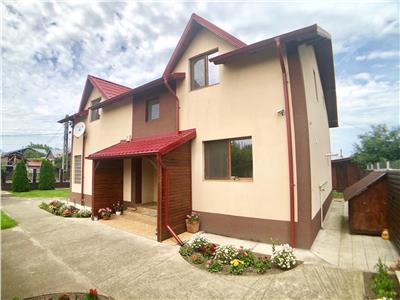 Vila moderna, 4 camere, P+1E, curte superba, langa parc Bucov