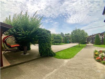 Vila moderna, 4 camere, P+1E, curte superba, langa parc Bucov