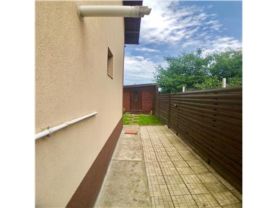 Vila moderna, 4 camere, P+1E, curte superba, langa parc Bucov
